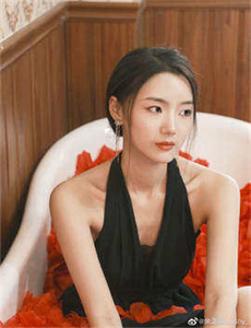 《欧洲美女1819》