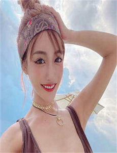 《妈妈的闺蜜》