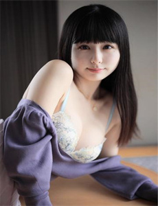《40岁妇女厕所尿在线播放》