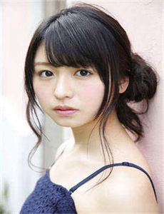 《小峰由衣》